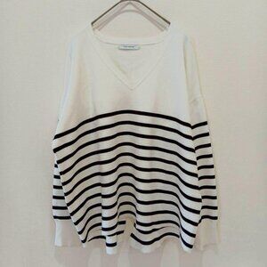 Doux Archives V-neck Casual Striped Tops